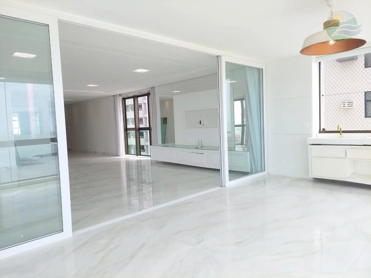 Imagem Apartamento de Luxo, 4 Suites, Varandão, Beira mar de Candeias, Jaboatão dos Guararapes.