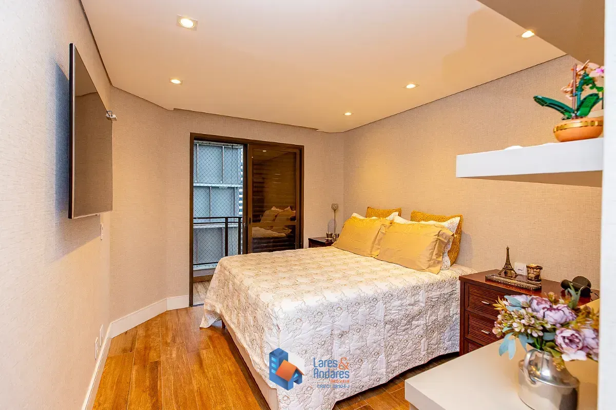 Imagem Apartamento para venda em Itaim Bibi com 4 quartos, sendo 3 suítes, 197m²