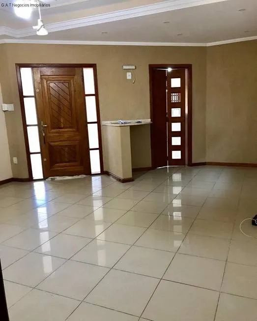 Imagem Casa Terra de 774m² com 2 Quartos e 2 banheiros à Venda no Jardim do Sol - SOROCABA/SP