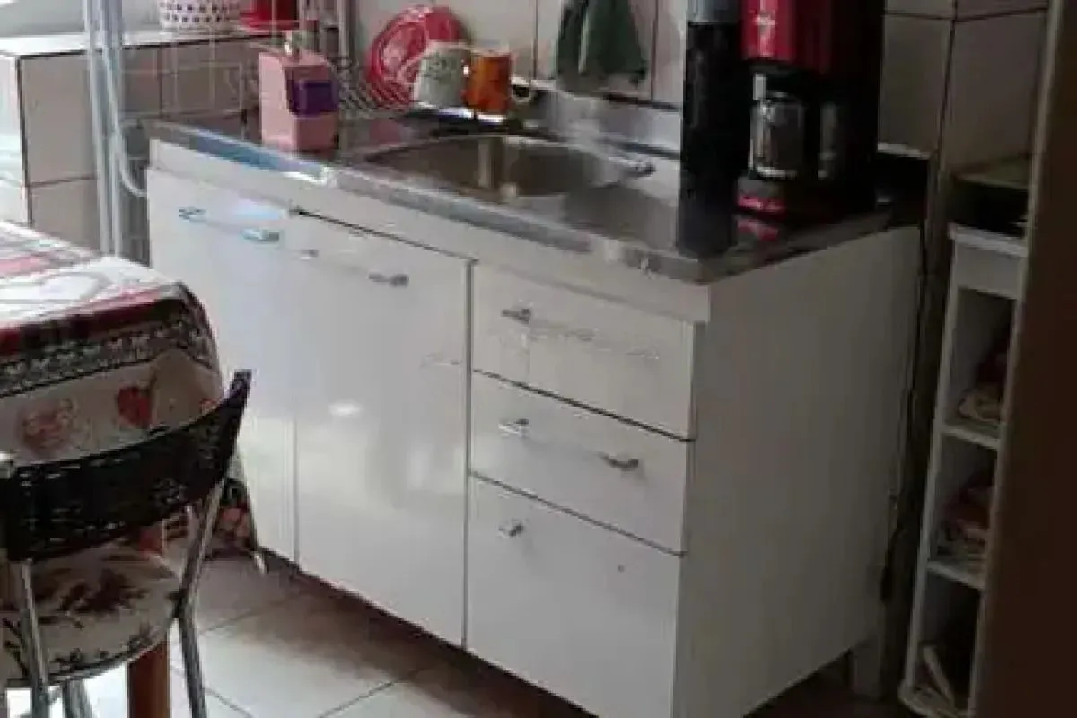 Imagem Apartamento com 2 dormitórios semimobiliado.