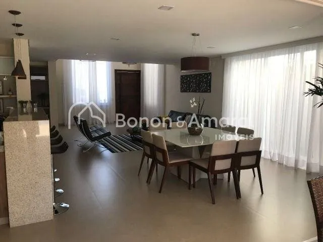 Imagem Casa à venda com 4 Quartos e 6 Banheiros no Swiss Park - Campinas/sp