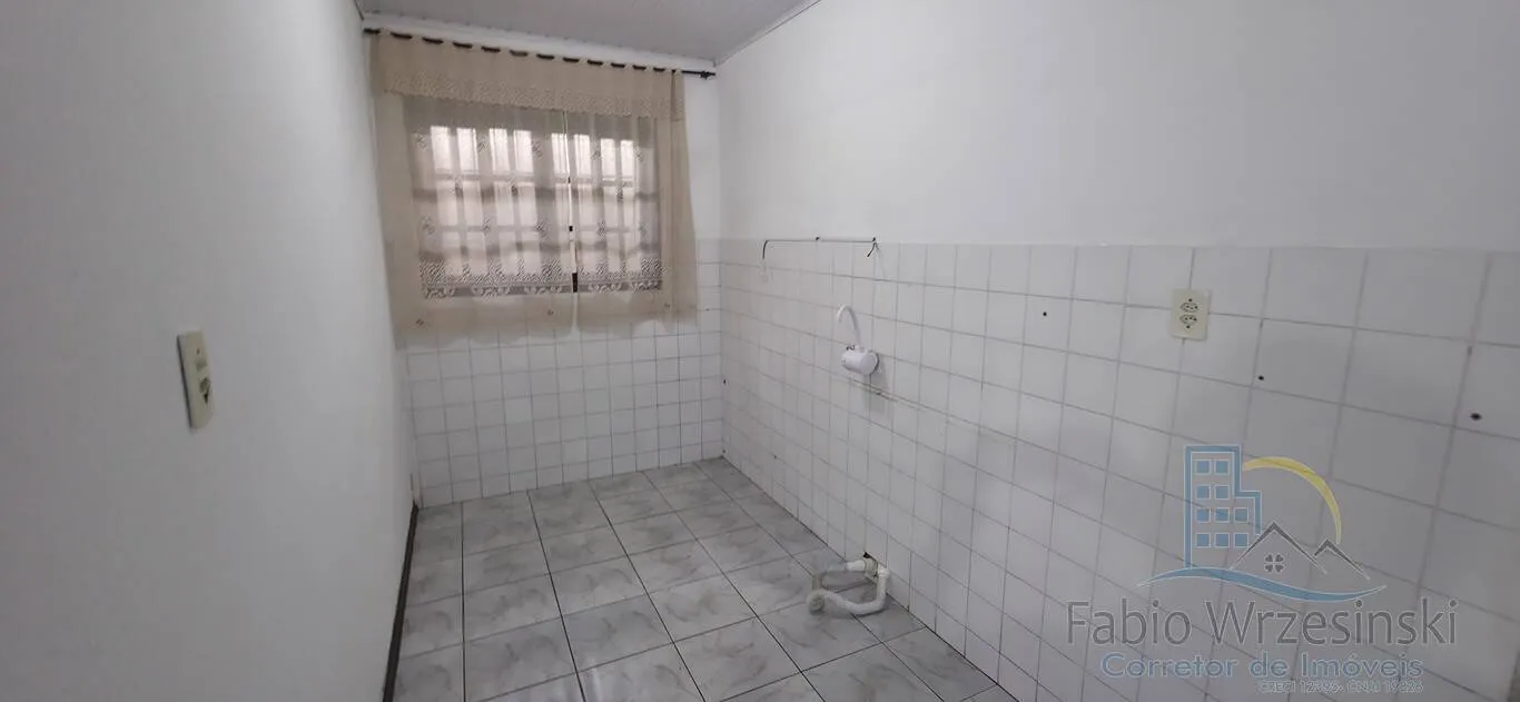 Imagem Casa Averbada à Venda no Bairro Itaum, 4 dormitórios