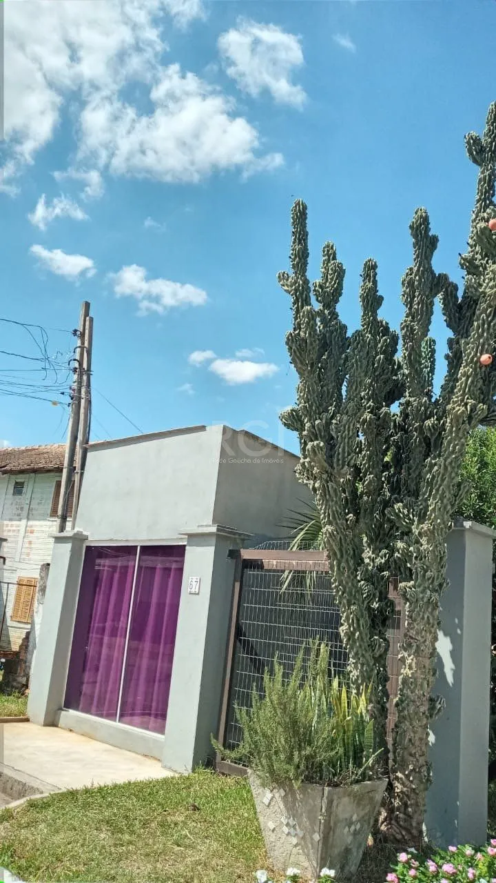 Imagem Casa com 3 dormitórios no bairro Olaria em Canoas