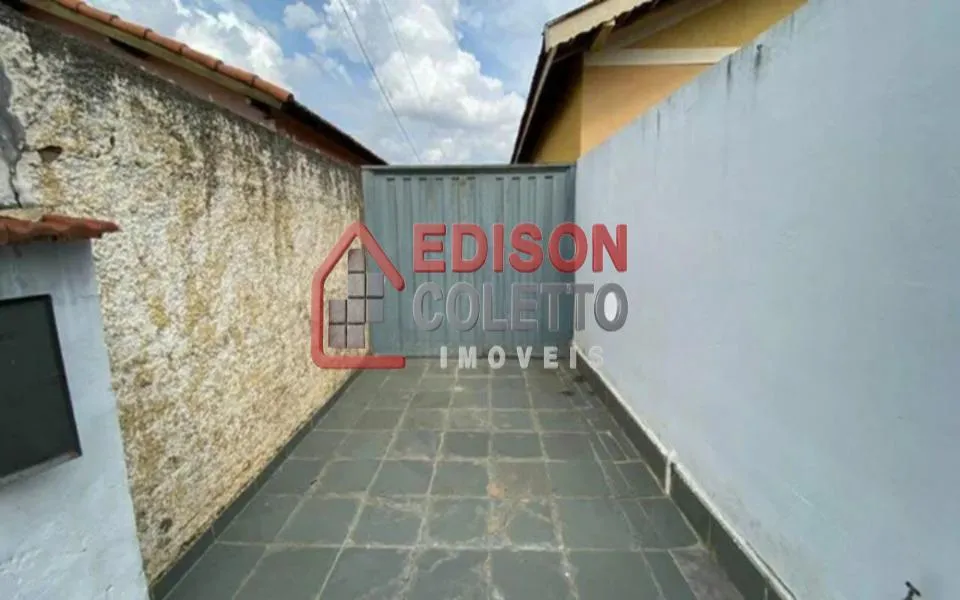 Imagem Casa à venda, 4 quartos, 3 vagas, no bairro Santa Terezinha em Piracicaba - SP!!