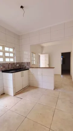 Imagem Conheça nossa casa geminada com 2 dormitórios, sendo 1 suíte, sala,cozinha e área de serviço. Perfeita para quem busca conforto e praticidade. Á venda Imobiliaria Consulte Imoveis.