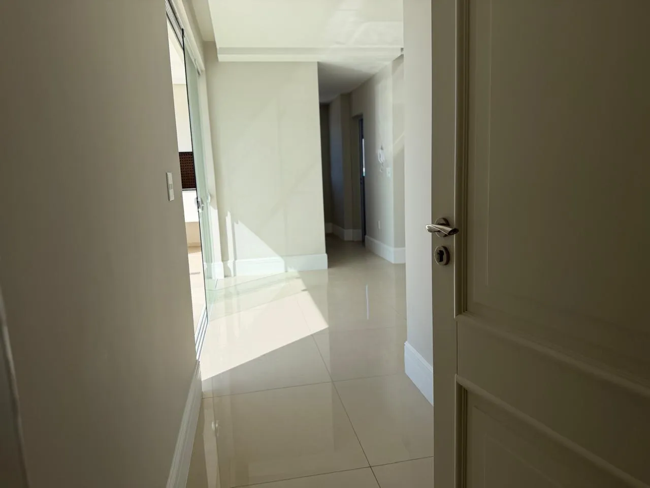 Imagem Apartamento com vista para o mar à venda com 192m2 por R$ 6.590.000,00