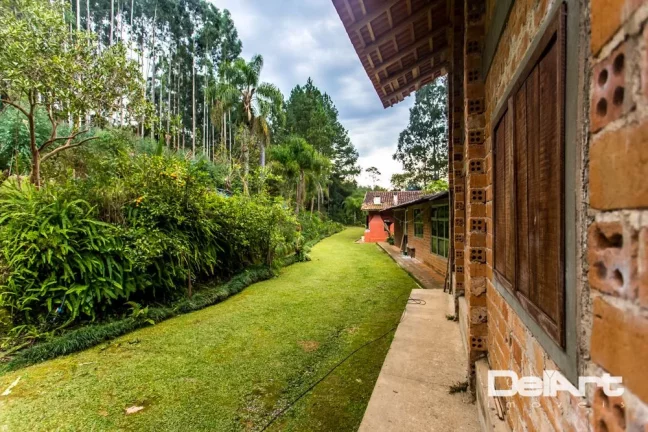 Imagem Chácara maravilhosa com 7 dormitórios à venda por R$ 2.400.000,00 - Cunhupã - Rio Negro/PR
