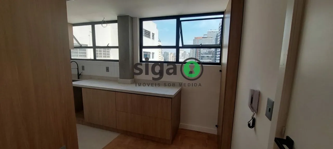 Imagem Apartamento reformado para venda em Vila Nova Conceição - 3 quartos (3 suítes), 1 vaga