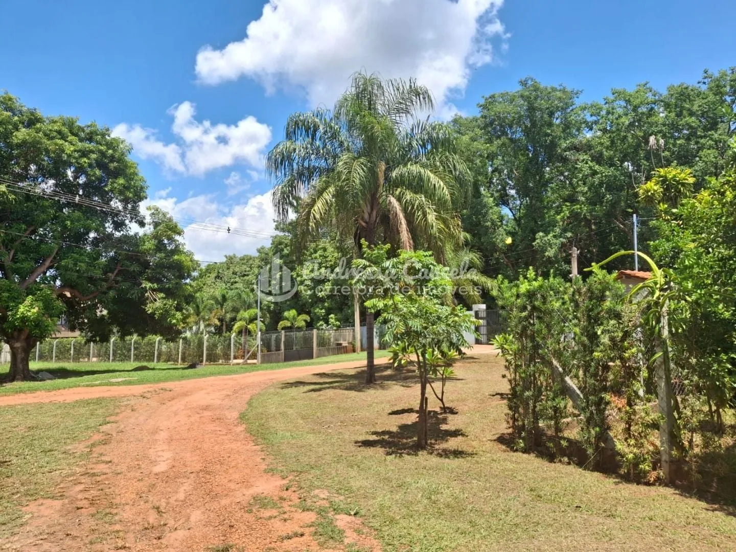 Imagem Rancho à venda por R$ 620.000 - Enseada azul III - Fronteira/MG