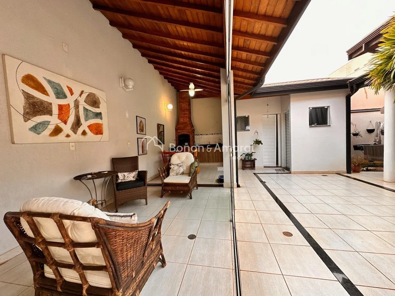 Imagem Casa Assobradada para Venda no Okinawa Paulínia, de 3 quartos, Parque Brasil 500 - Paulínia/SP