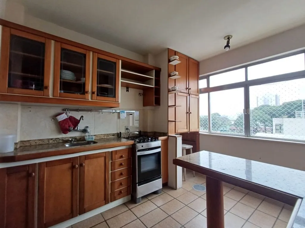 Imagem Apartamento a venda no bairro Menino Deus com 2 dormitórios