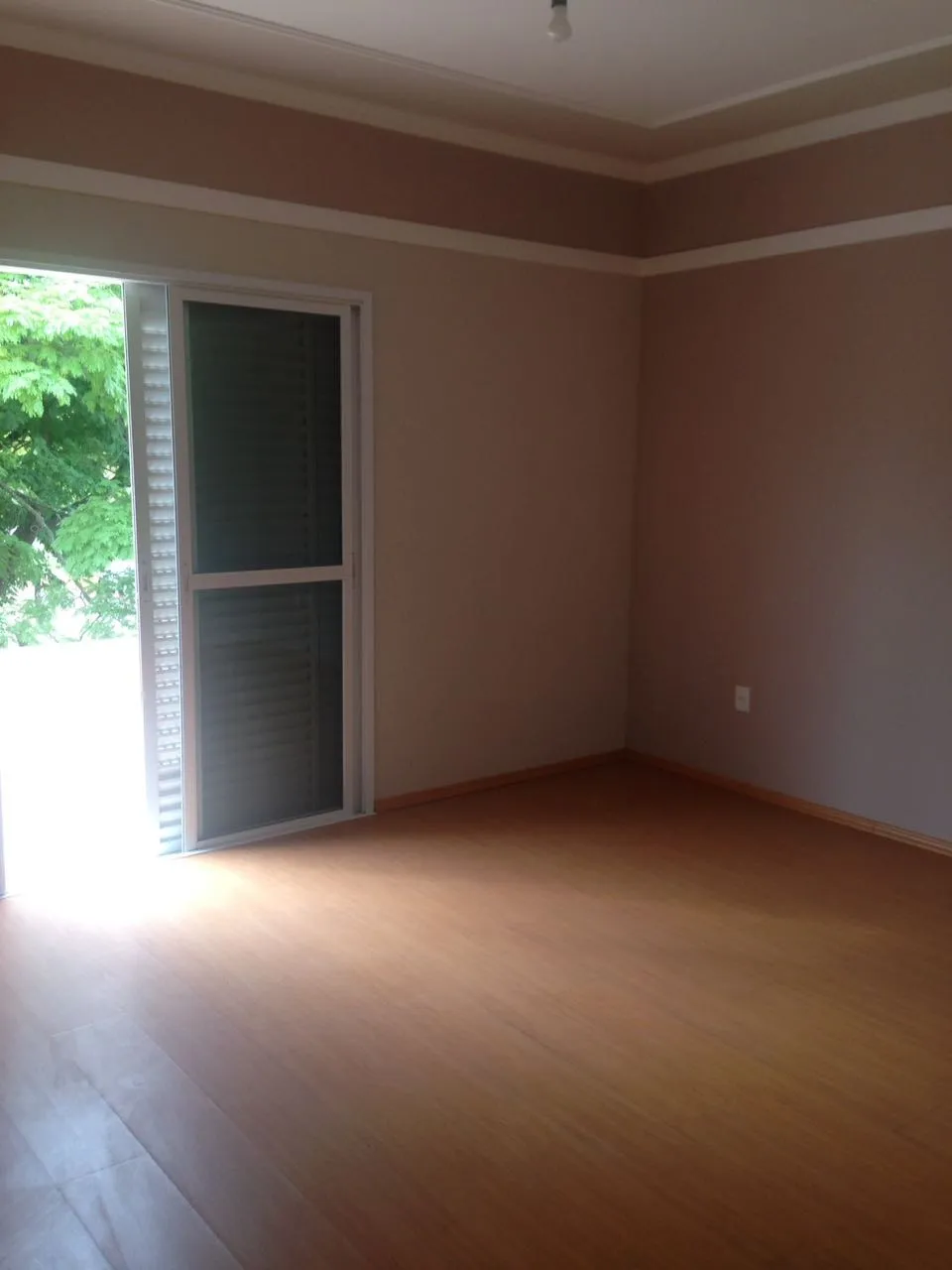 Imagem Casa Sobrado de 400m², Localizada no Condomínio Residencial Vivendas do Lago - SOROCABA/SP!