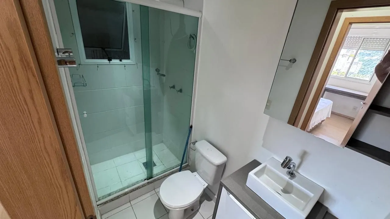 Imagem Excelente apartamento semi mobiliado, com vaga e infra completa