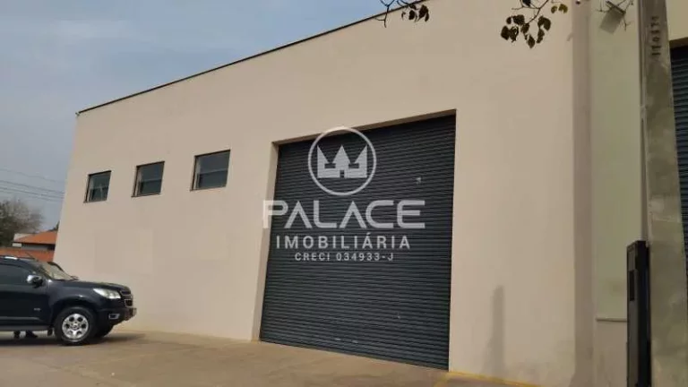 Imagem .Barracão Ótima Localização com 321,80 m² 
 Salão com area externa;
 Com 02 banheiros social;...