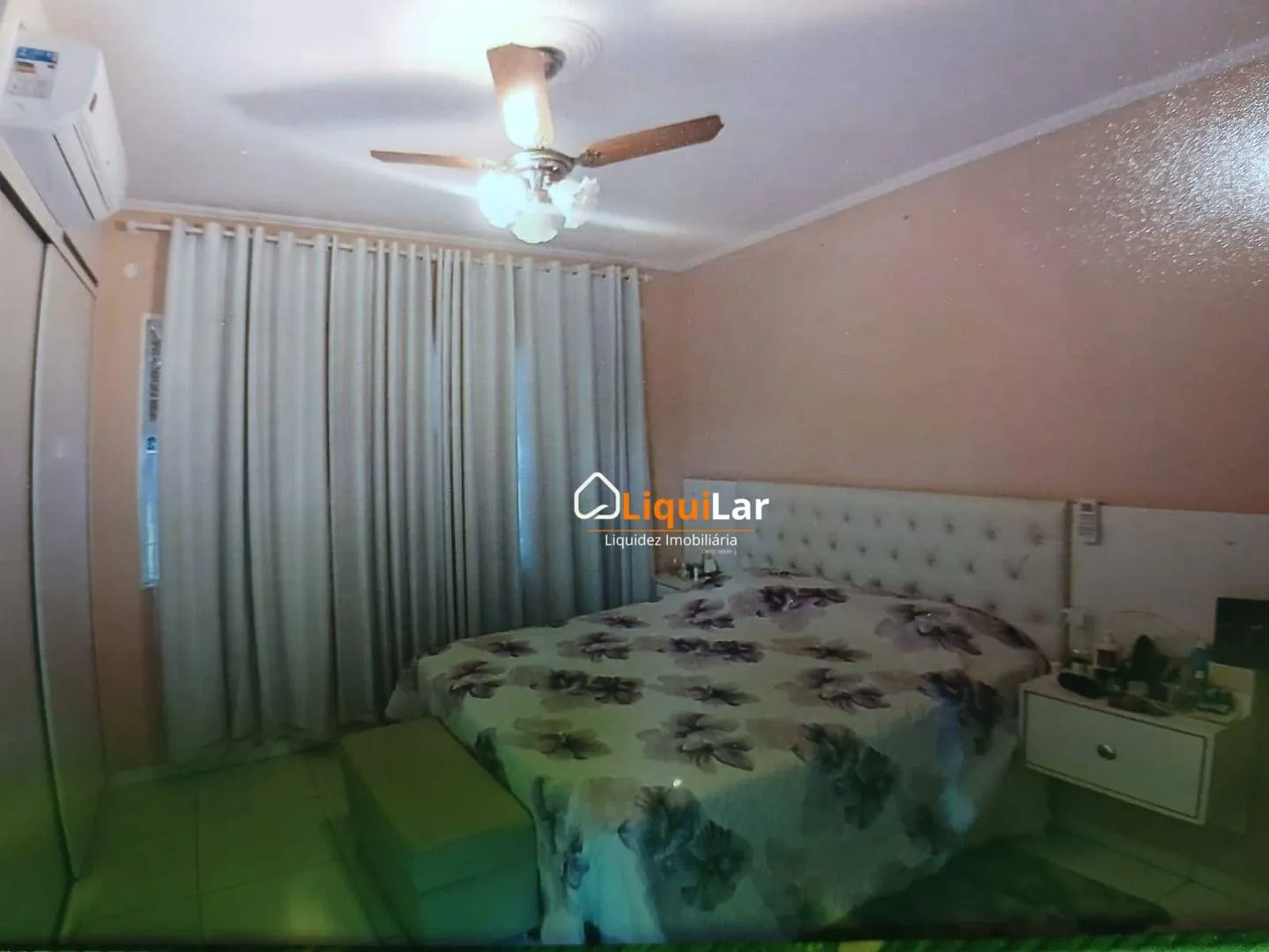 Imagem Casa a Venda com Salão de Festas