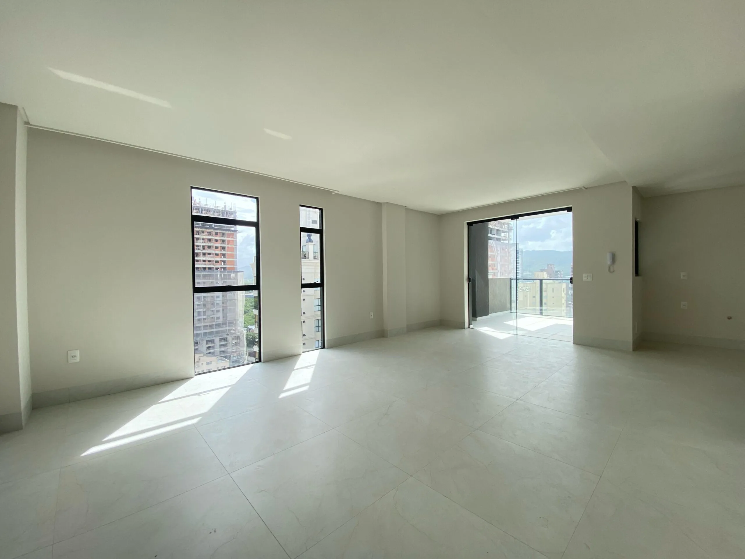 Imagem Apartamento à venda com 125m2 por R$ 1.630.000,00