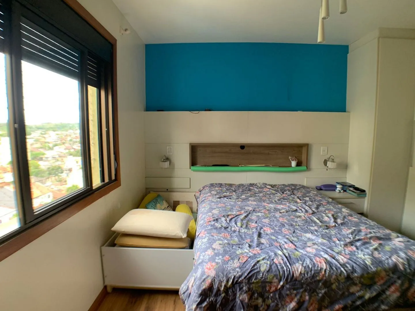 Imagem Apartamento para Venda - 100.49m², 3 dormitórios, sendo 1 suites, 2 vagas - Tristeza