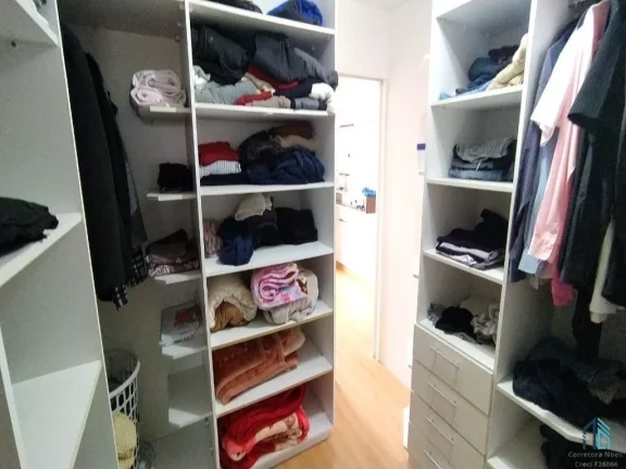 Imagem Sobrado a venda no Cajuru, 03 quartos c/ suíte em Curitiba PR
