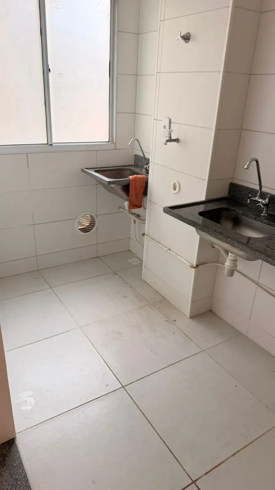 Imagem Apartamento com 2 Quartos para Alugar, 47 m² em Cohama - São Luís