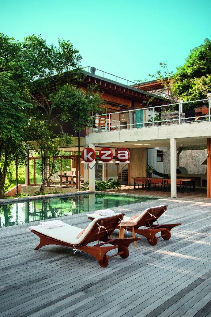 Imagem Linda casa de luxo à venda em Santo Antônio do Pinhal-SP, Condomínio Residencial Ecológico Parque da Mantiqueira: 6 quartos, 6 suítes, 3 salas, 8 banheiros, 10 vagas de garagem, 731m². Venha conferir!