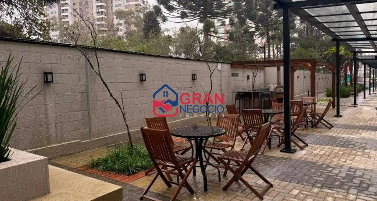 Imagem Vendo Apartamento CIC - Condomínio Clube