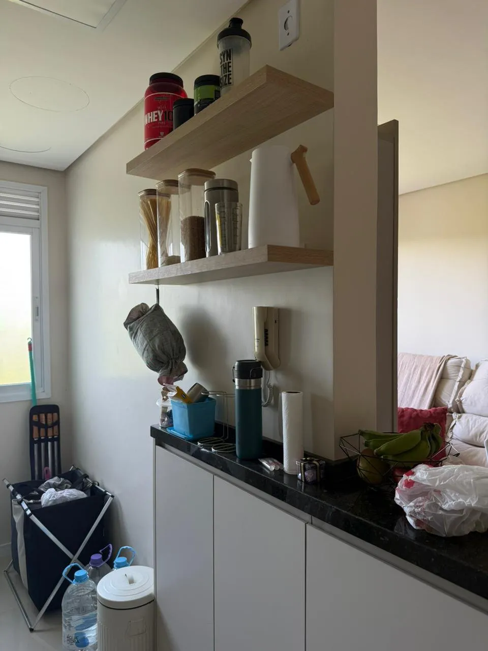 Imagem Apartamento c/ suíte e móveis sob medida à venda no Partenon.