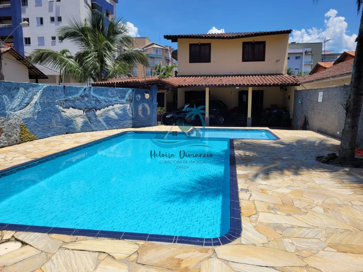 Foto do imóvel Casa com 3 dormitórios e piscina a venda em Ubatuba no bairro do Itaguá.