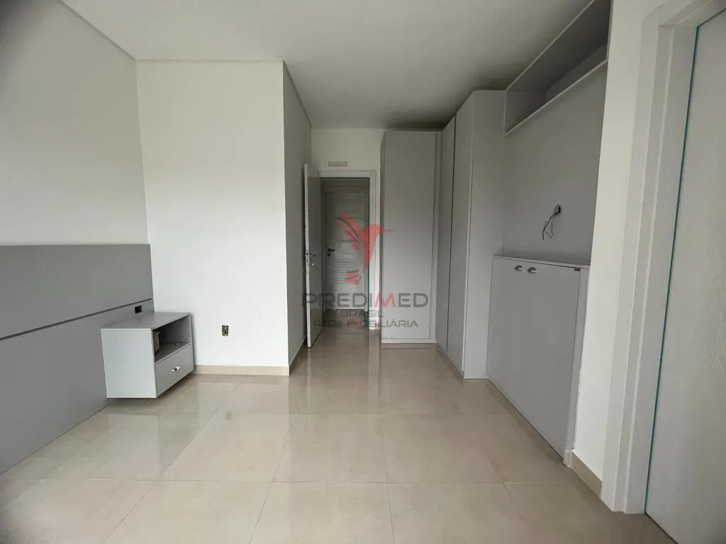 Imagem Sobrados a venda em Itapema com quartos