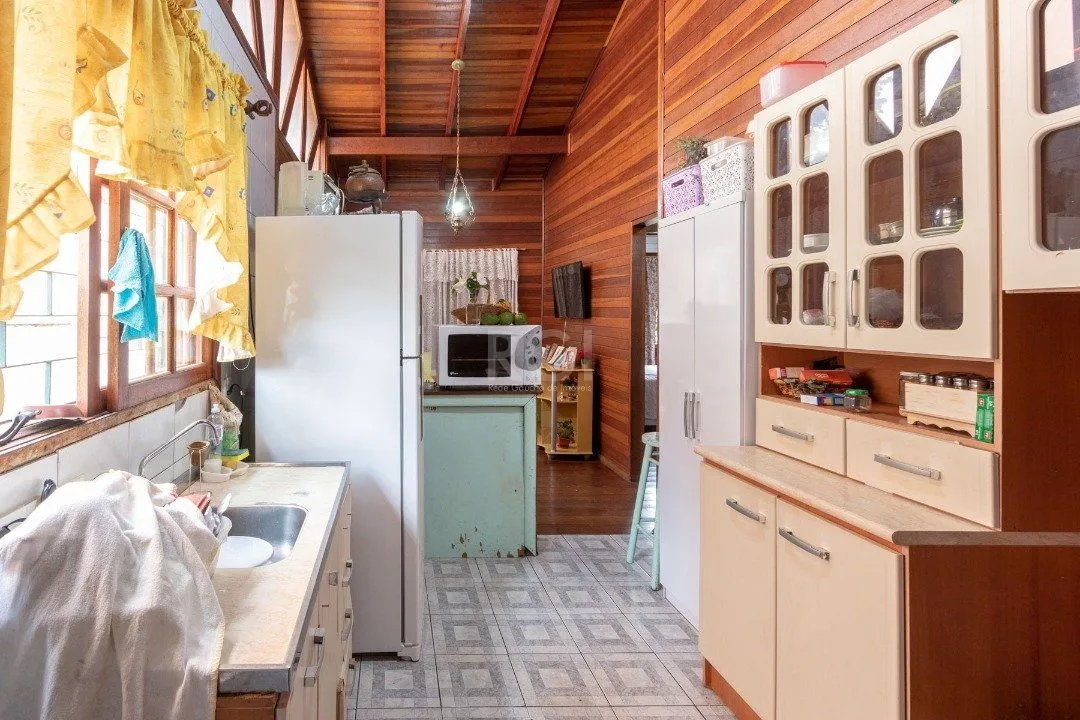 Imagem Casa para Venda - 54m², 2 dormitórios, 4 vagas - Cristal