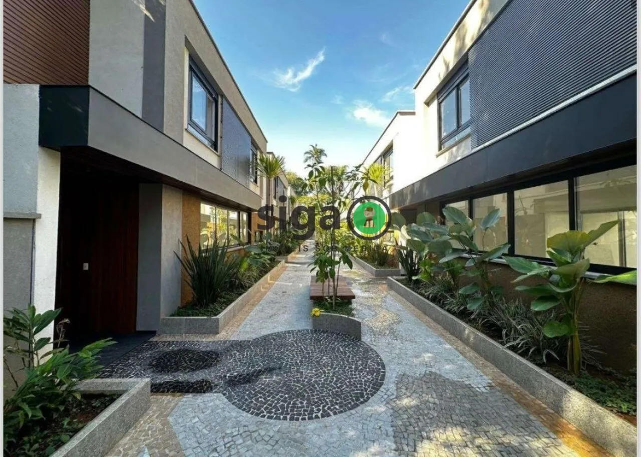 Imagem Casa em condomínio à Venda no Alto da Boa Vista com 4 quartos