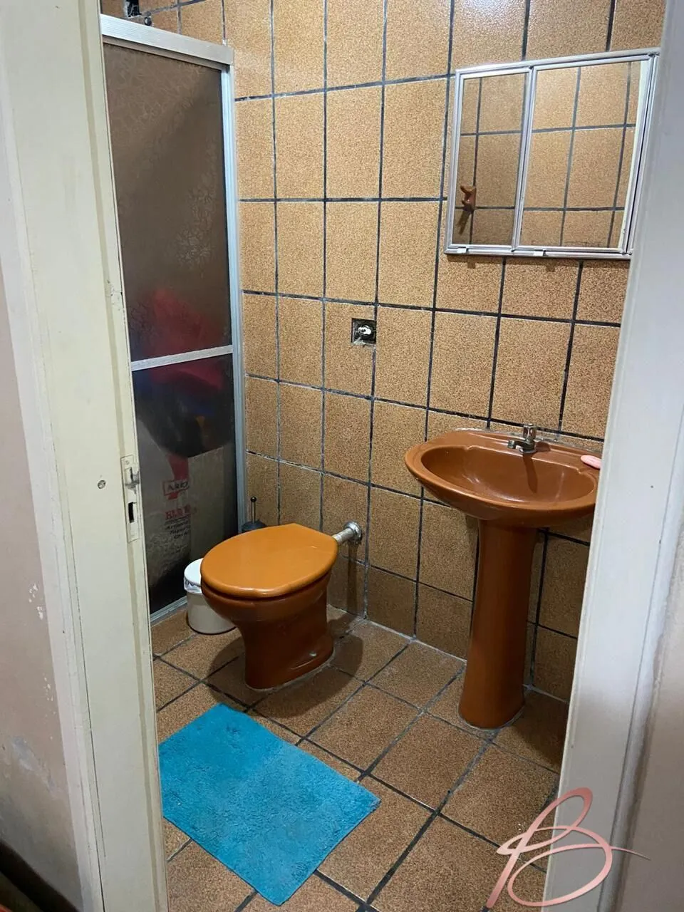 Imagem Casa de 2 pisos com 4 dormitórios á venda no Cordeiros