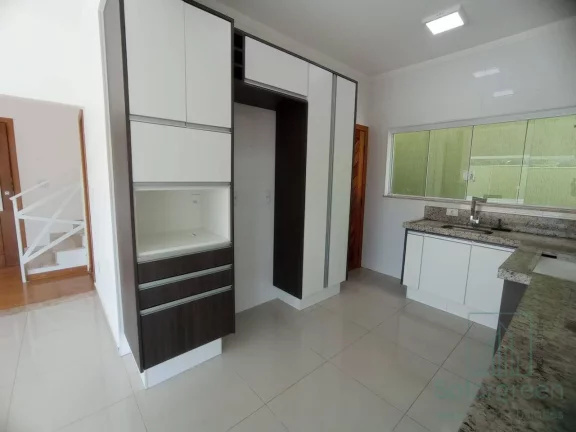 Imagem Casa de Condomínio 226m² com 3 Quartos à venda em Atibaia!