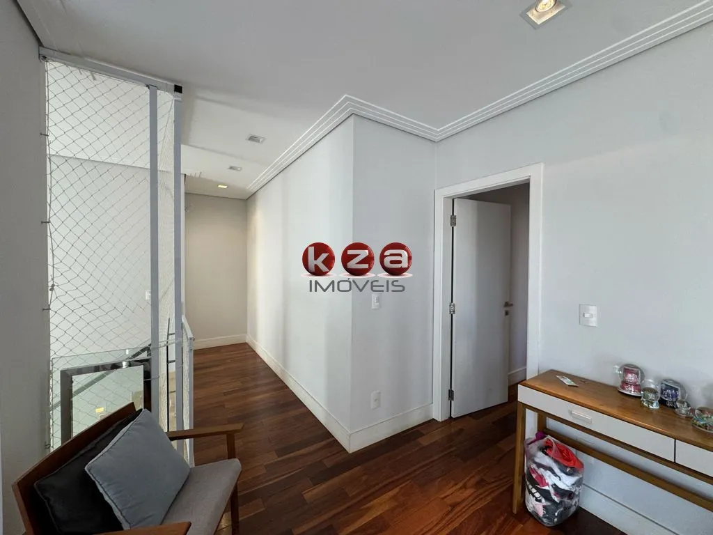 Imagem Luxuosa casa em condomínio à venda em Valinhos-SP, no Condomínio Porto Seguro Village: 3 quartos, 3 suítes, 2 salas, 5 banheiros, 2 vagas, 454m².