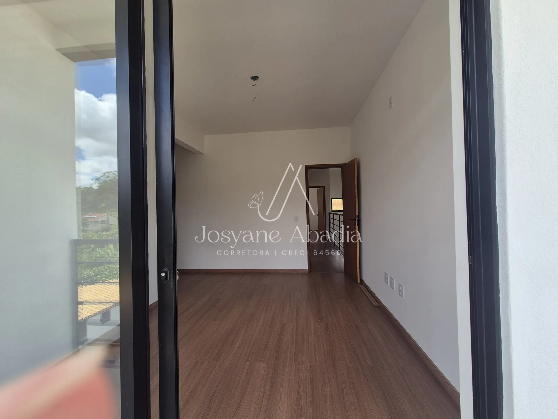 Imagem Casa Nova à Venda no Bairro Aeroporto em Juiz de Fora | 3 Quartos, Suíte e Alto Padrão