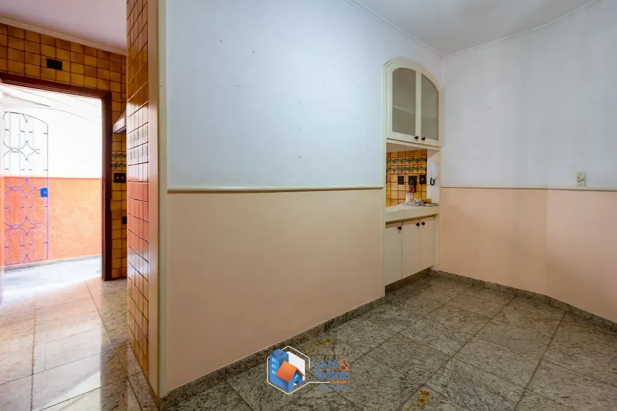 Imagem Sobrado para venda em Sumaré com 3 quartos, sendo 3 suítes, 280m²
