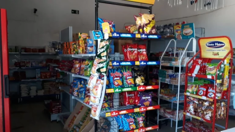 Imagem casa com comercio - Pedreira