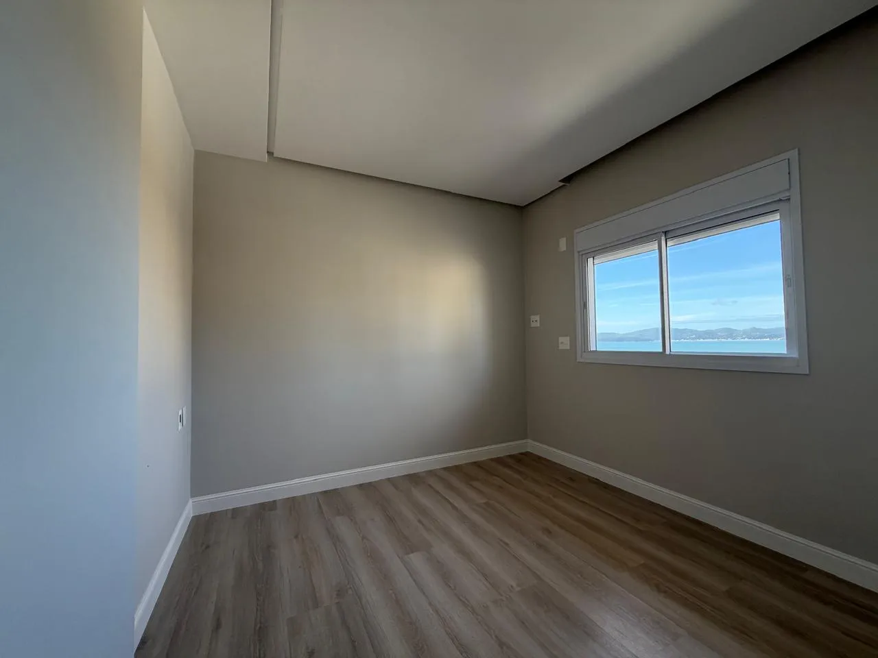 Imagem Apartamento com vista para o mar à venda com 192m2 por R$ 6.590.000,00