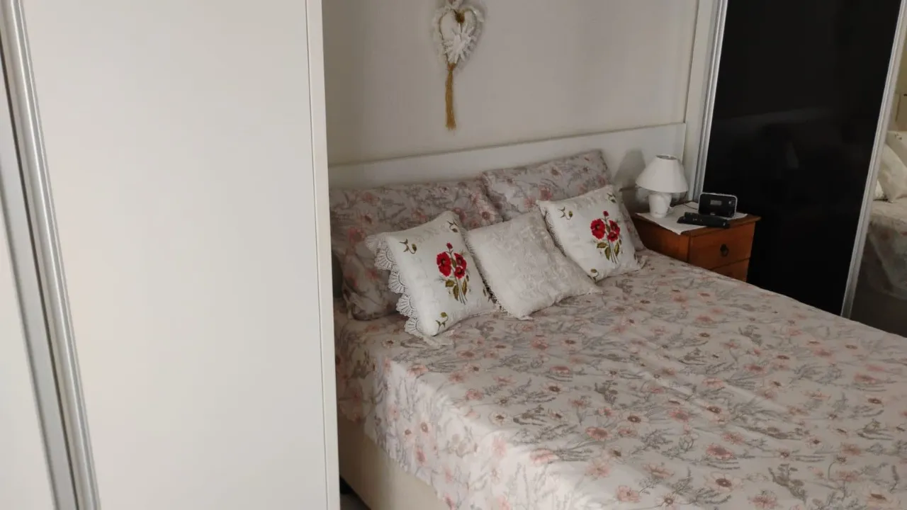 Imagem Apartamento de Luxo no Boqueirão: 2 Quartos, 2 Suítes, 1 Sala, 3 Banheiros, 2 Vagas de Garagem, 90m² de Pura Elegância em Praia Grande-SP!