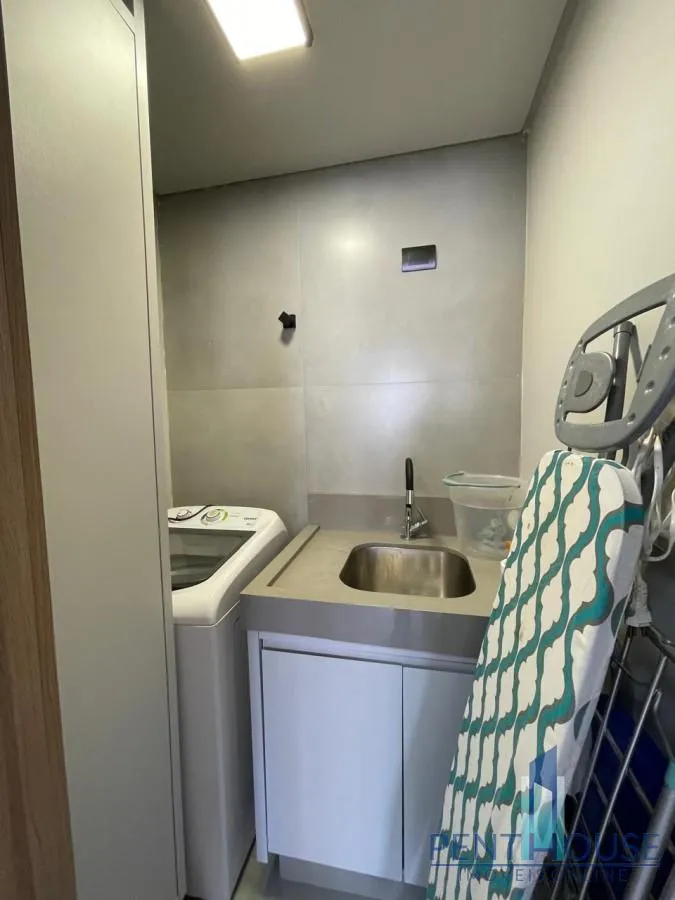 Imagem Apartamento Quadra Mar para Venda em Balneário Camboriú, CENTRO, 2 dormitórios, 1 suíte, 2 banheiros, 1 vaga
