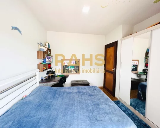 Imagem Sobrado Geminado de Esquina no Condomínio Residencial Santos Dumont próximo ao Shopping Garten, e ...