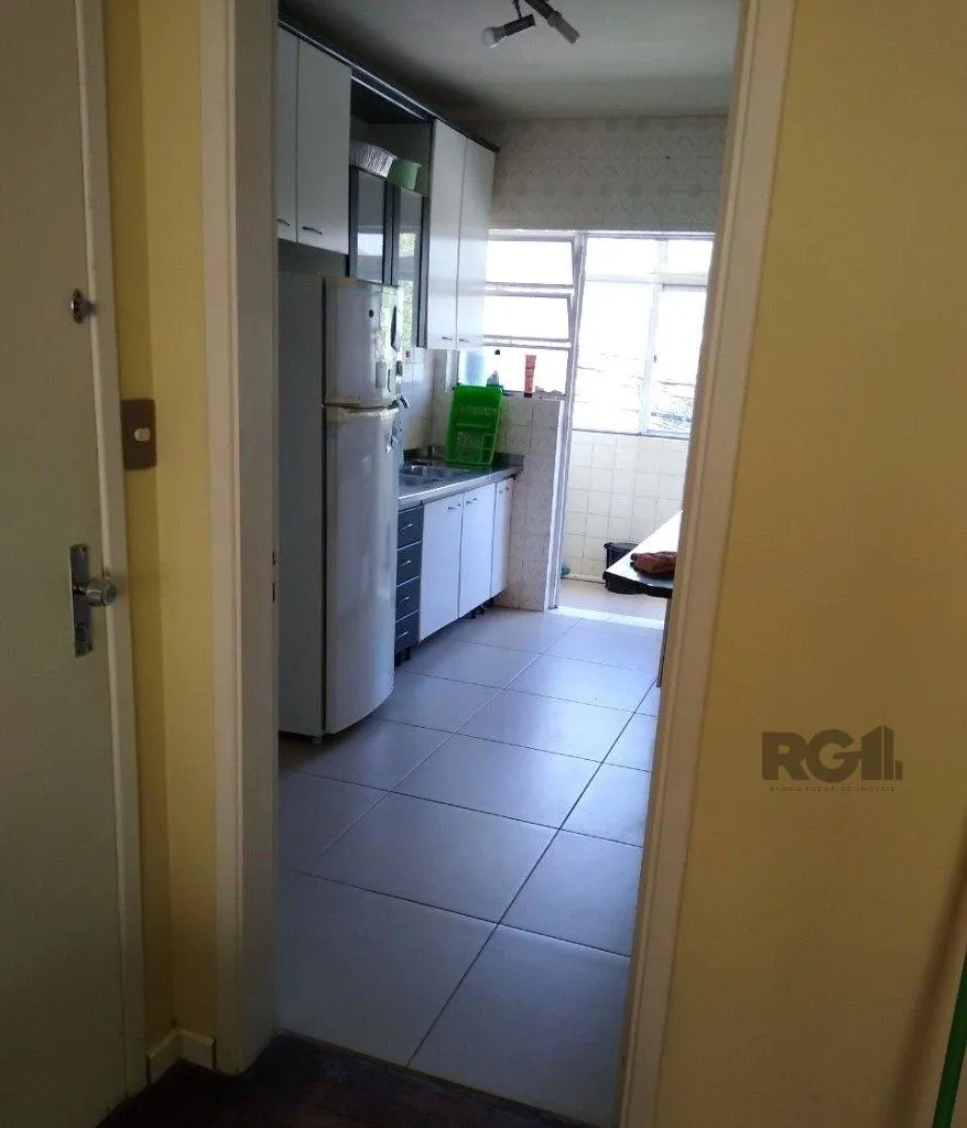 Imagem Apartamento no Petrópolis de 2 dormitórios e 2 vagas DESOCUPADO