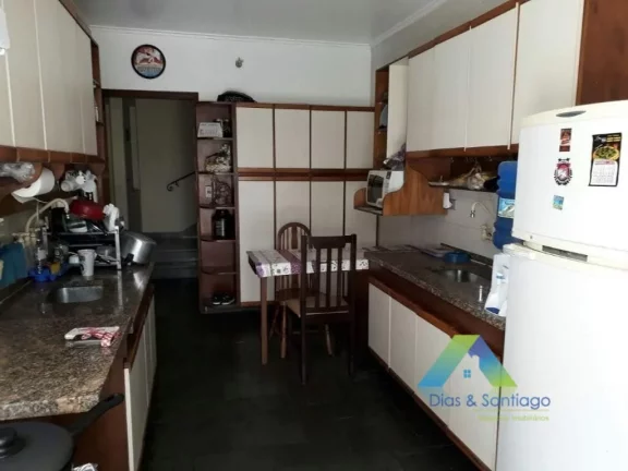 Imagem ACLIMAÇÃO Sobrado 350M² e EDICULA, 3 dormitórios 1 suíte, varanda gourmet, 7 vagas a 800 metros da estação do metro Vergueiro !!!