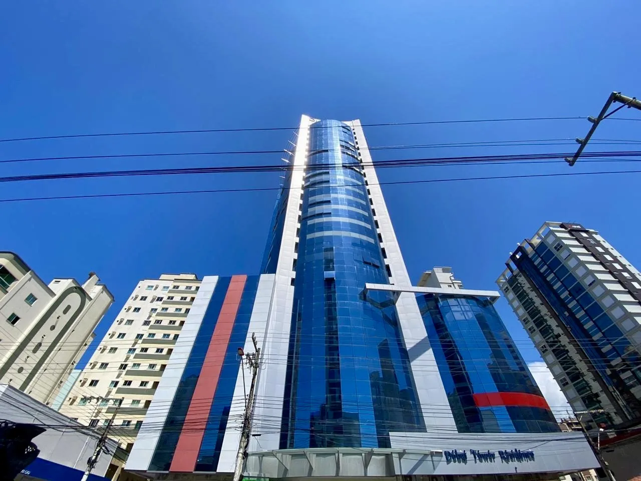 Foto do imóvel Apartamento com vista para o mar à venda com 220m2 por R$ 3.900.000,00