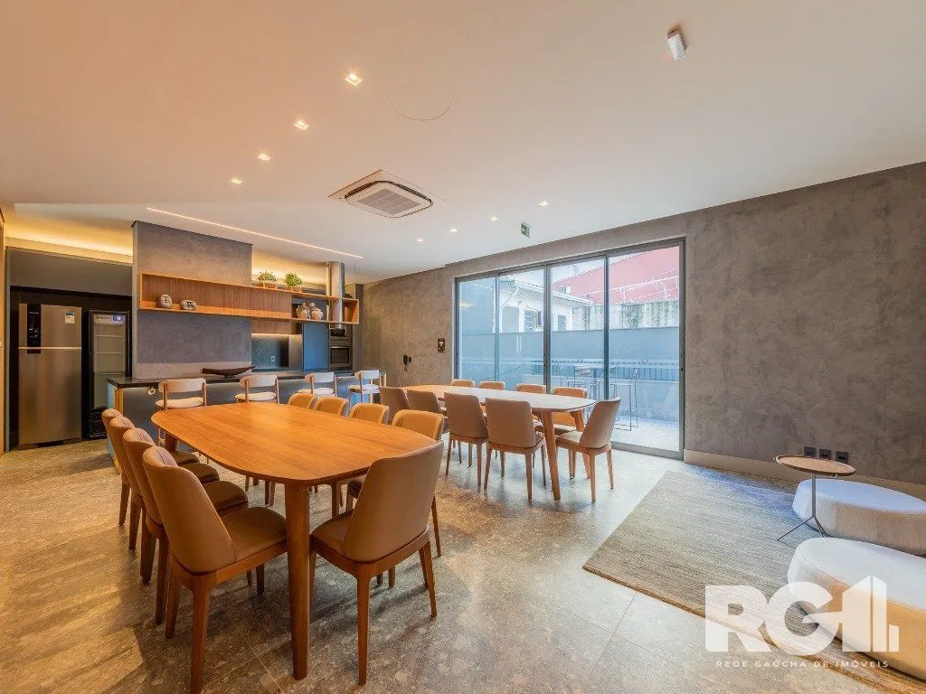 Imagem Loft de alto padrão construtivo no bairro Moinhos de Vento, planta de 29,60 m2 privativos com porcelanato, forro em gesso e aberturas em alumínio com vidros duplos.