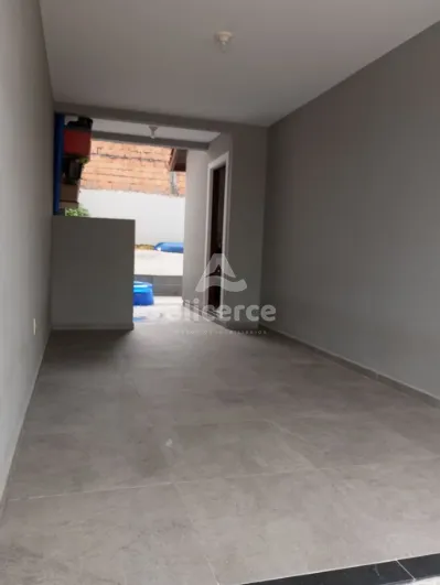 Imagem Casa à venda com 2 quartos , 70m² em Forquilhas São José