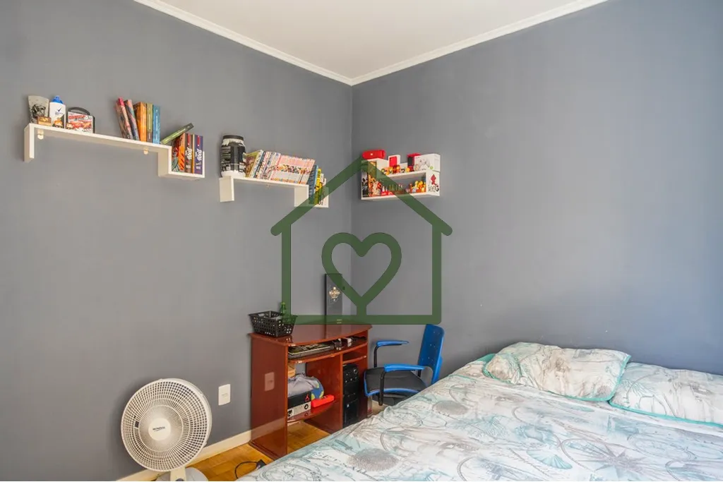 Imagem Amplo e confortável apartamento, reformado, com 3 dormitórios, 1 suíte e 114m²! Sala com living ...