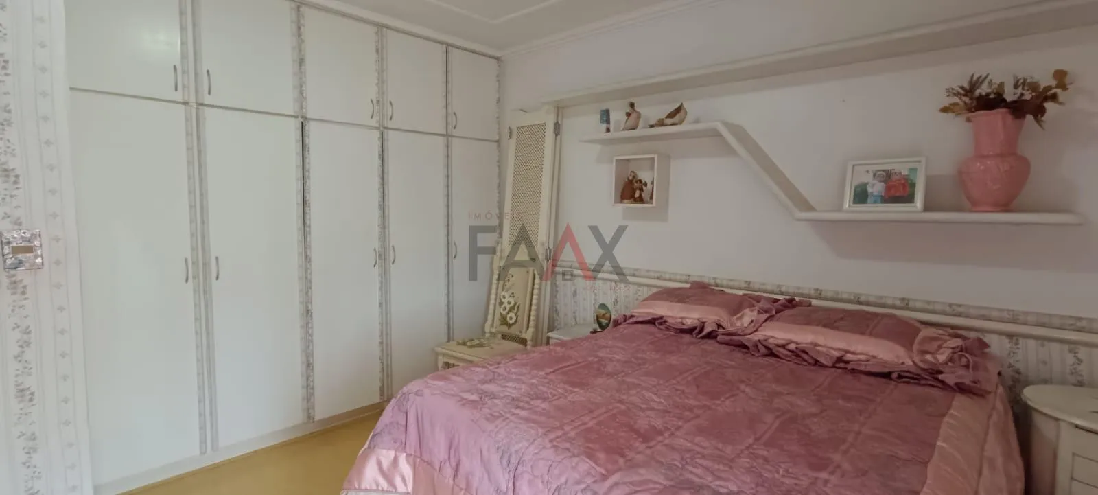 Imagem Triplex para locação no Bonsucesso em Guarapuava com 5 Dormitórios
