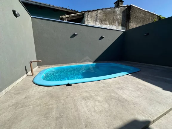 Imagem CASA COM PISCINA, 1 SUÍTE + 2 QUARTOS, BAL PRINCESA DO MAR