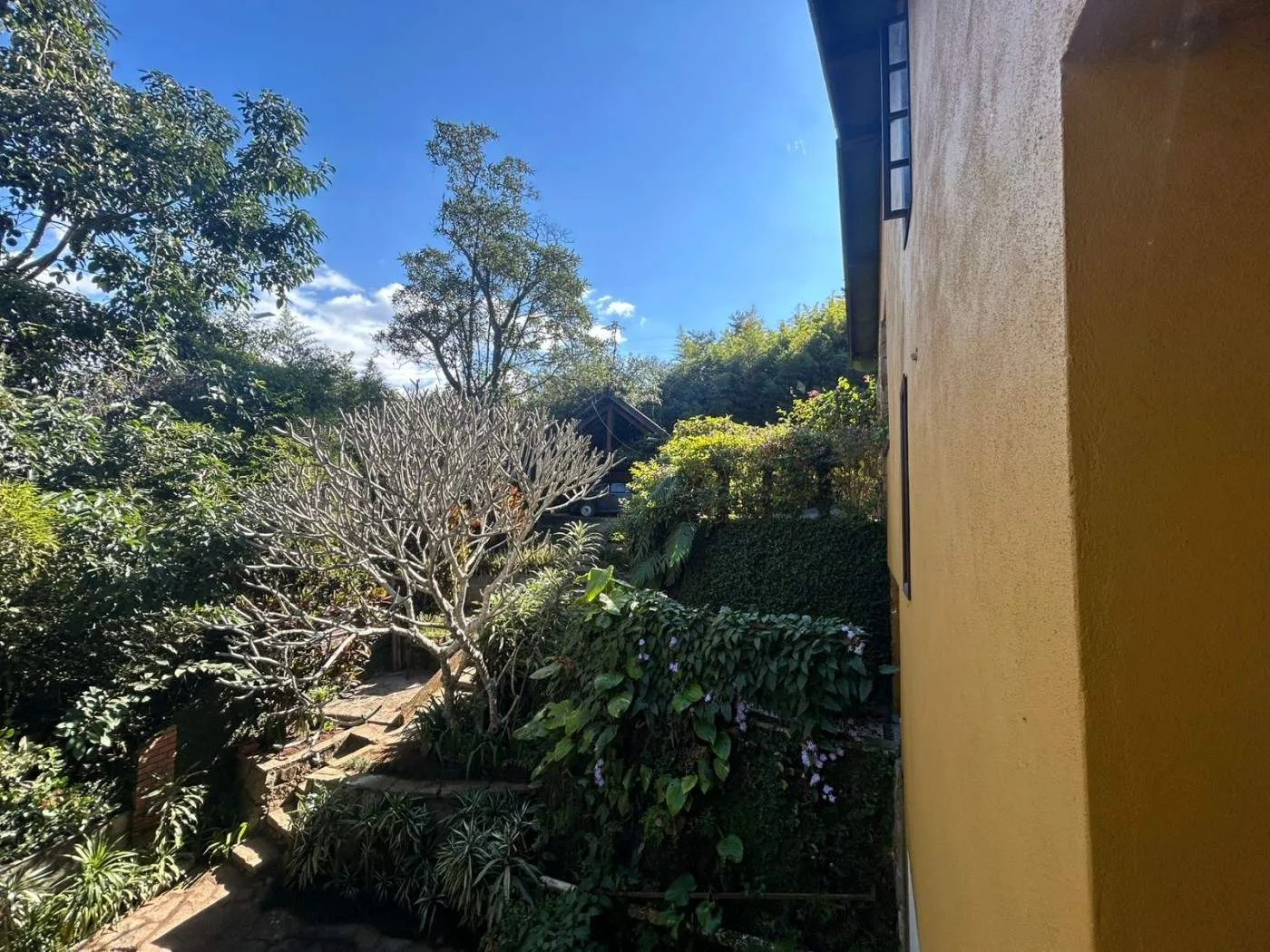 Imagem Casa para Venda em Petrópolis / RJ no bairro Itaipava