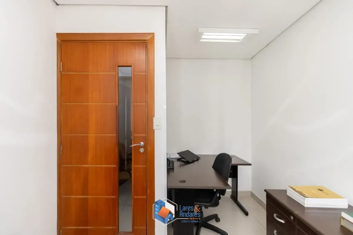 Imagem Casa comercial para venda em Interlagos, 265m²